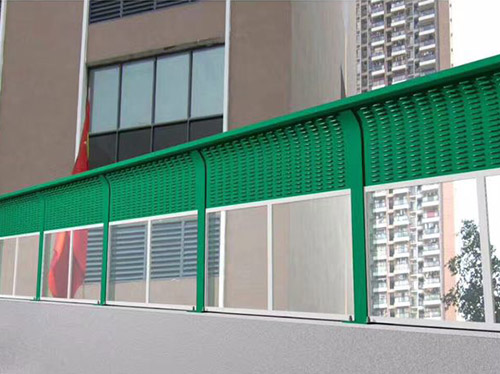 小區(qū)聲屏障施工現(xiàn)場(chǎng)